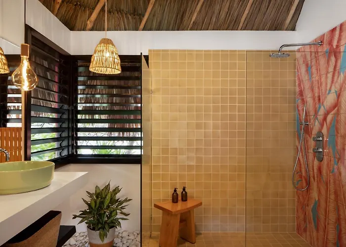 Hotel Matachica And 4*